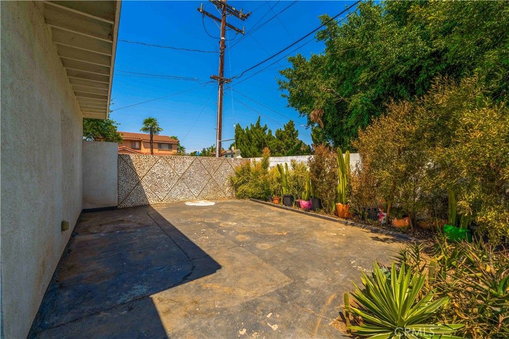Image 24 of property listing at 900 S 4th, Montebello, CA 90640