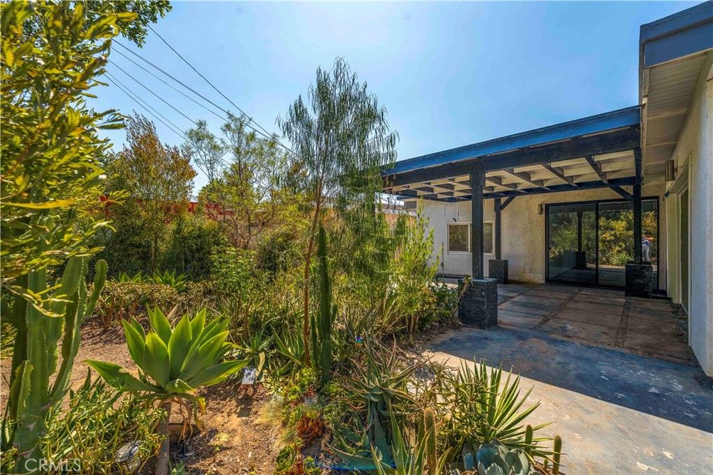 Image 26 of property listing at 900 S 4th, Montebello, CA 90640