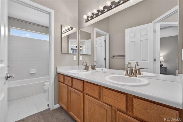 5421 S Bahama Court, Centennial, CO 80015