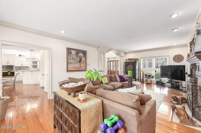 14 Winfield Pl, Jackson, TN 38305