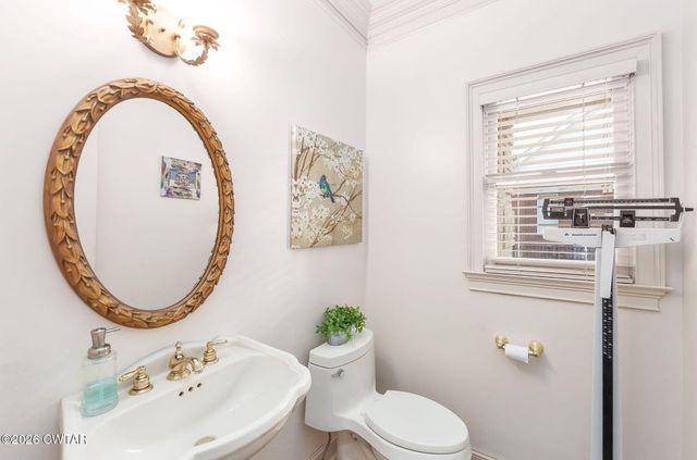 14 Winfield Pl, Jackson, TN 38305