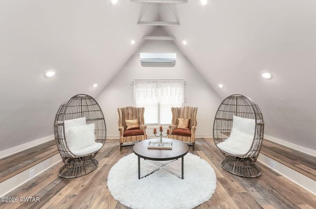 14 Winfield Pl, Jackson, TN 38305