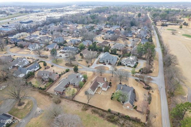 14 Winfield Pl, Jackson, TN 38305