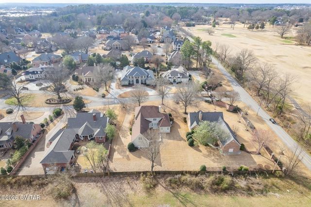 14 Winfield Pl, Jackson, TN 38305