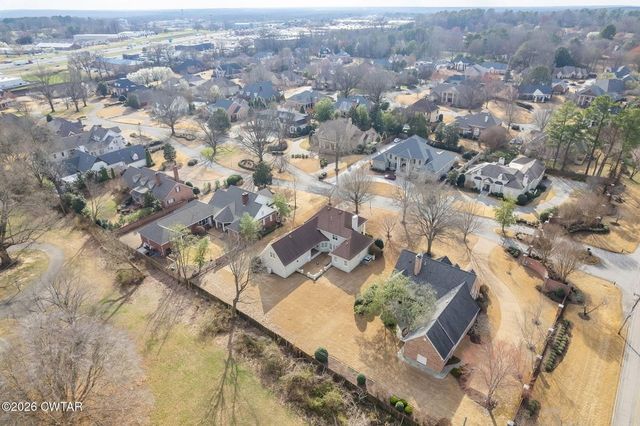 14 Winfield Pl, Jackson, TN 38305