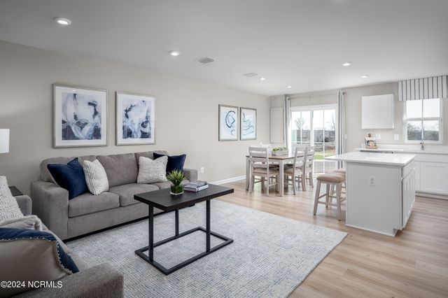 2066 Lewis Creek Circle NE, Winnabow, NC 28479