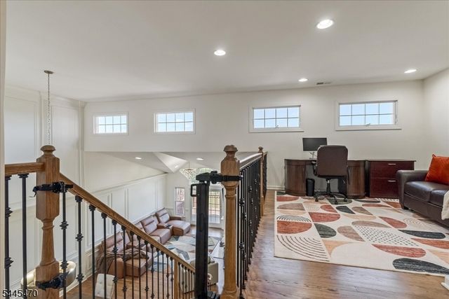 9 Rockhall Ct, Hardyston Twp., NJ 07419