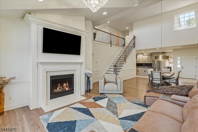 9 Rockhall Ct, Hardyston Twp., NJ 07419