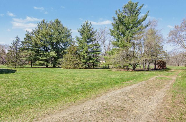 17 Lilac Street, Circle Pines, MN 55014