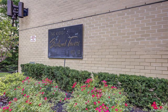 102-10 66th Road 26K, Forest Hills, NY 11375