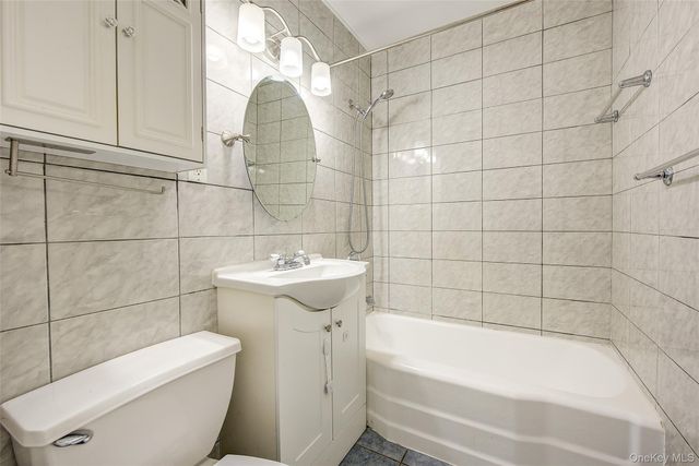 102-10 66th Road 26K, Forest Hills, NY 11375