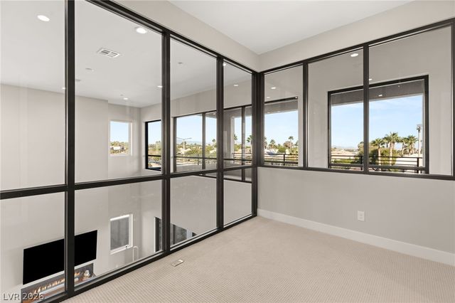 4822 Shady Ridge Drive, Las Vegas, NV 89135