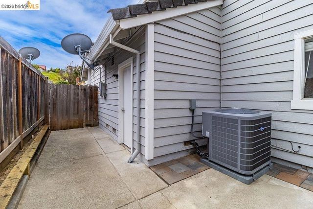 139 Farragut Street, Hercules, CA 94547
