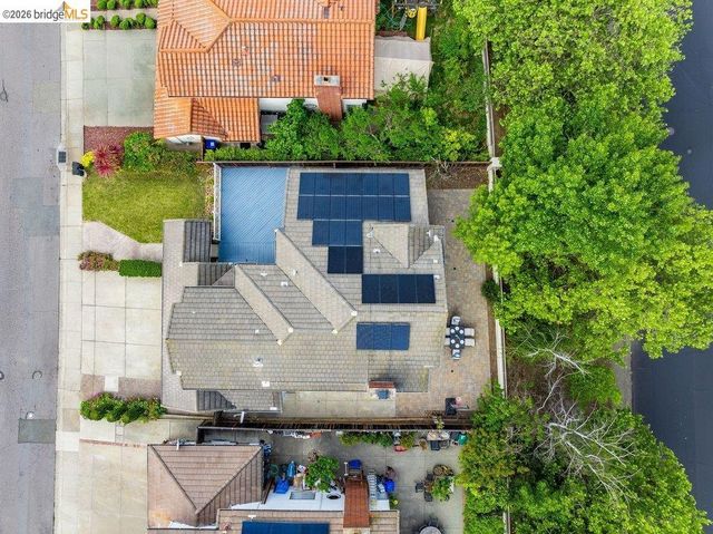 139 Farragut Street, Hercules, CA 94547