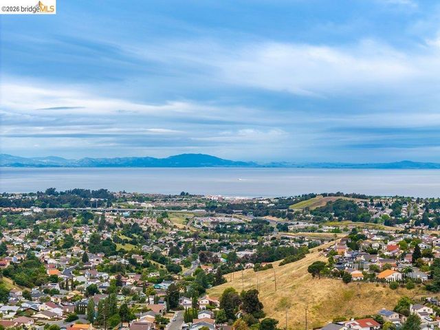 139 Farragut Street, Hercules, CA 94547