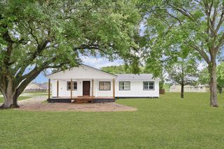 1710 Valley View Drive, La Porte, TX 77571
