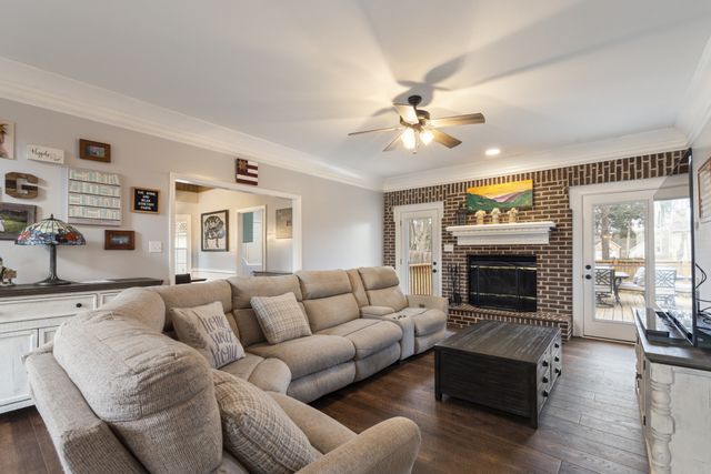 1510 Chestnut Cove Rd, Chapel Hill, TN 37034