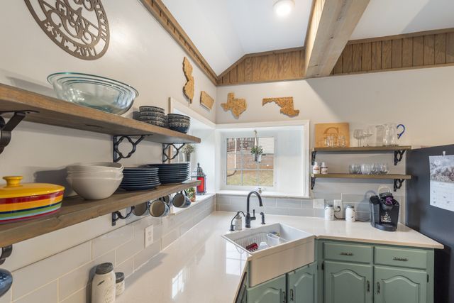 1510 Chestnut Cove Rd, Chapel Hill, TN 37034