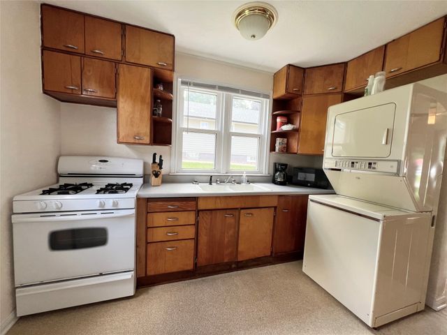 314 E 14th Street N, Newton, IA 50208