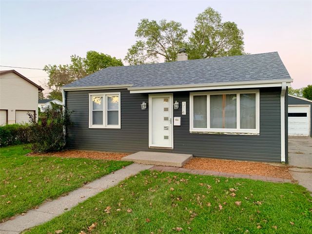 314 E 14th Street N, Newton, IA 50208