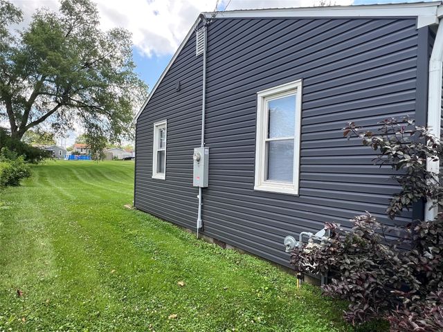 314 E 14th Street N, Newton, IA 50208