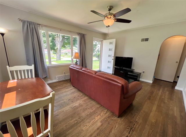 314 E 14th Street N, Newton, IA 50208