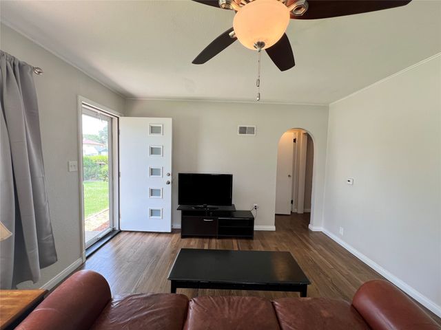 314 E 14th Street N, Newton, IA 50208