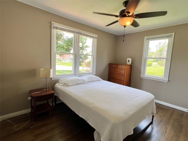 314 E 14th Street N, Newton, IA 50208