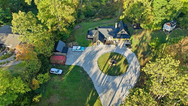 1614 Cedar Point Drive, Niles, MI 49120
