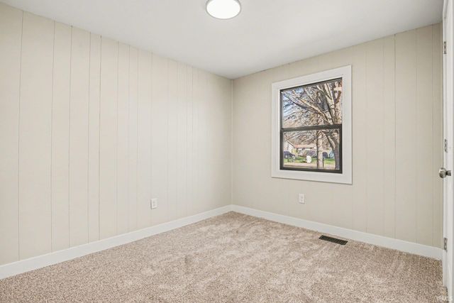 9565 E Wawasee Lane, Syracuse, IN 46567