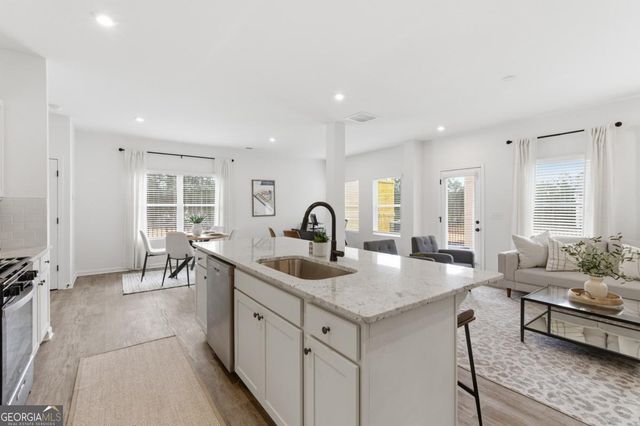 1198 Park Center Circle, Mableton, GA 30168