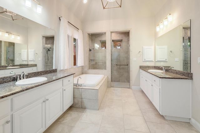 249 Axis LOOP, Georgetown, TX 78628