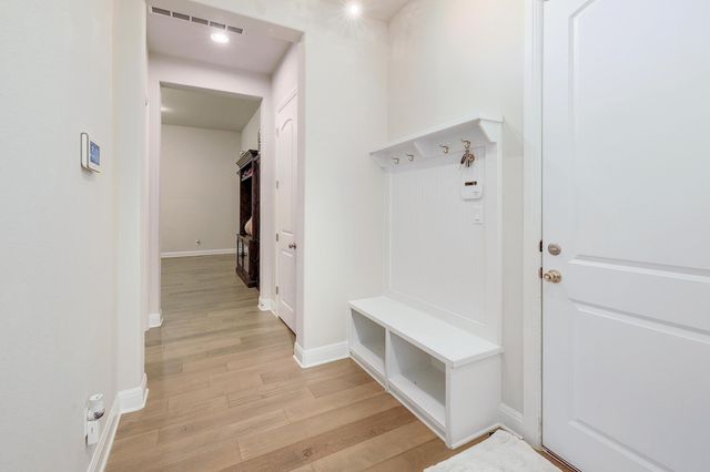 249 Axis LOOP, Georgetown, TX 78628