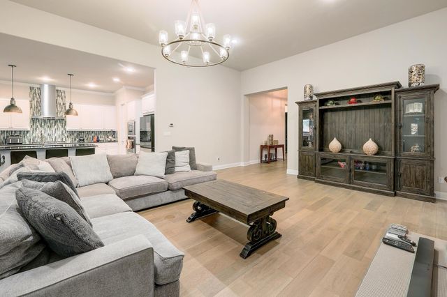 249 Axis LOOP, Georgetown, TX 78628