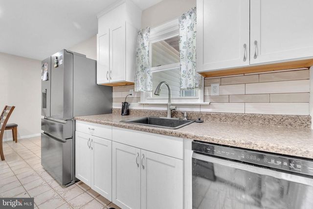 217 E RIDGEWOOD AVE, Galloway, NJ 08205
