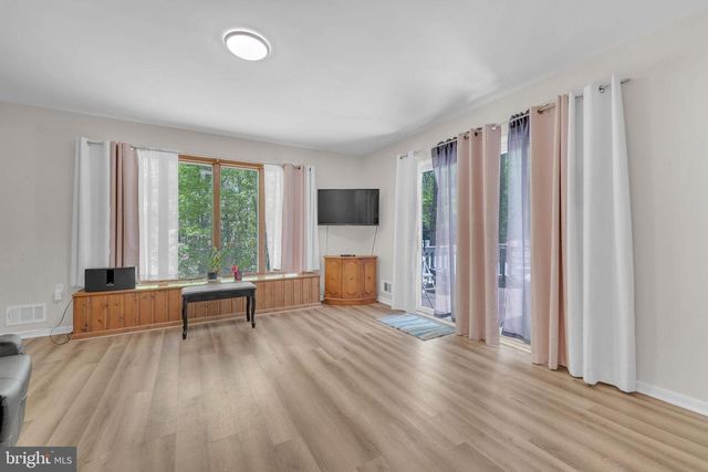 217 E RIDGEWOOD AVE, Galloway, NJ 08205