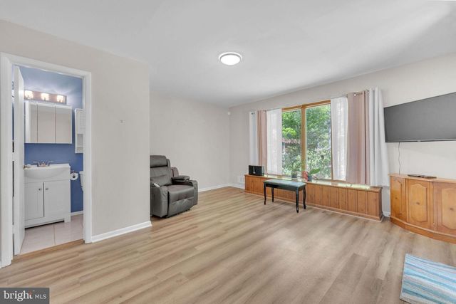 217 E RIDGEWOOD AVE, Galloway, NJ 08205