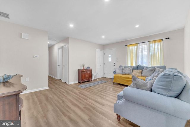 217 E RIDGEWOOD AVE, Galloway, NJ 08205