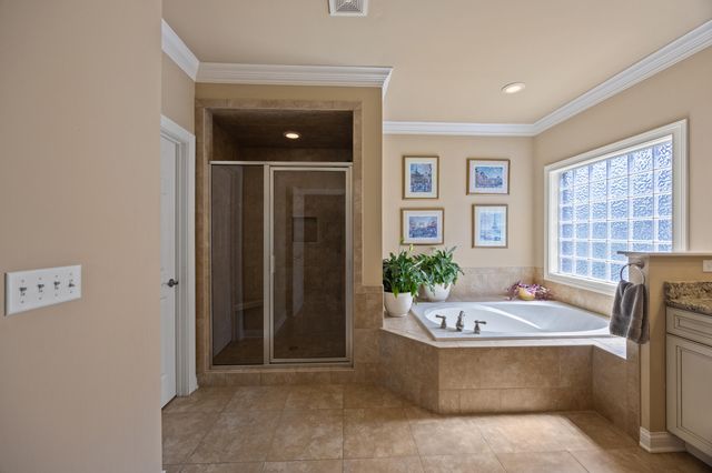 481 Weston Park, Lexington, KY 40515