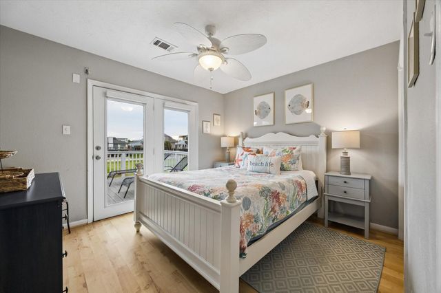 4119 Pirates Alley, Galveston, TX 77554
