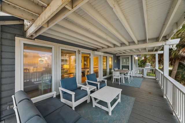4119 Pirates Alley, Galveston, TX 77554