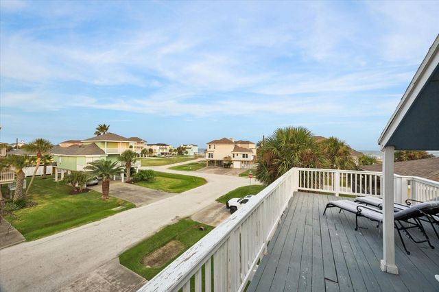 4119 Pirates Alley, Galveston, TX 77554