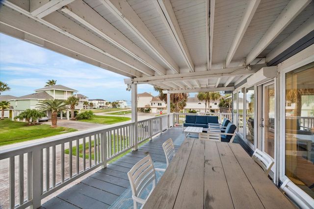 4119 Pirates Alley, Galveston, TX 77554