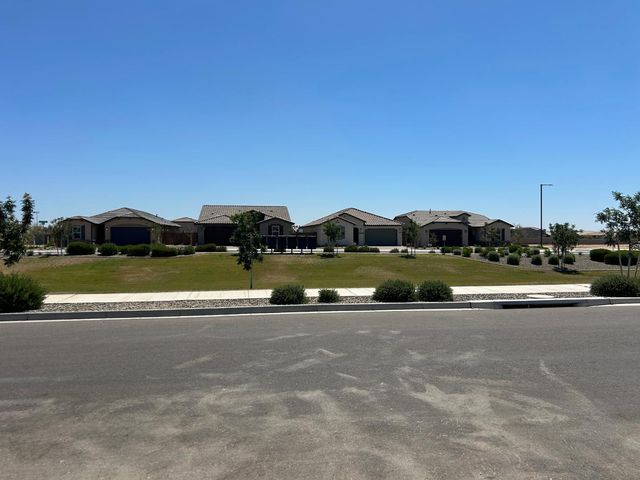 5974 N 192nd Drive, Litchfield Park, AZ 85340