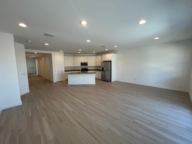 5974 N 192nd Drive, Litchfield Park, AZ 85340