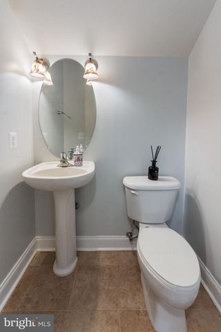 2278 MARGRAF CIR, Woodbridge, VA 22191