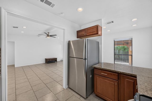 11805 Bell Ave A, Austin, TX 78759