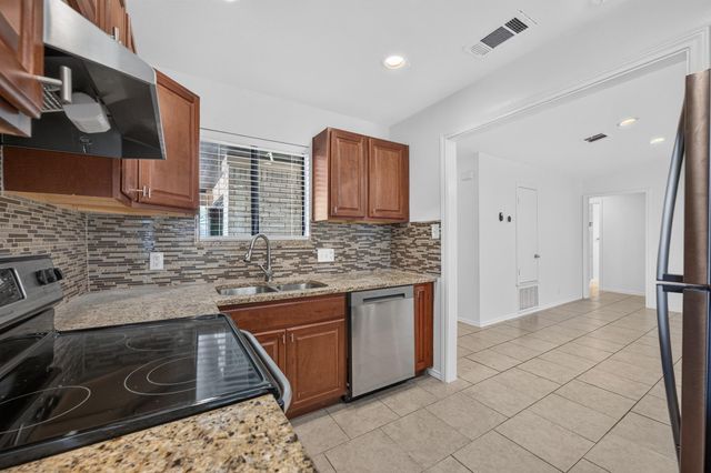 11805 Bell Ave A, Austin, TX 78759