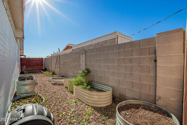 7320 W CINNABAR Avenue, Peoria, AZ 85345
