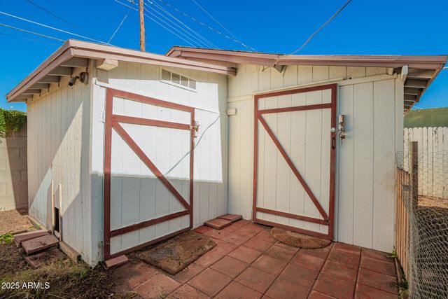 7320 W CINNABAR Avenue, Peoria, AZ 85345